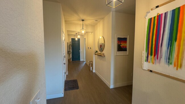 Building Photo - 12660 Enclave Scenic Dr