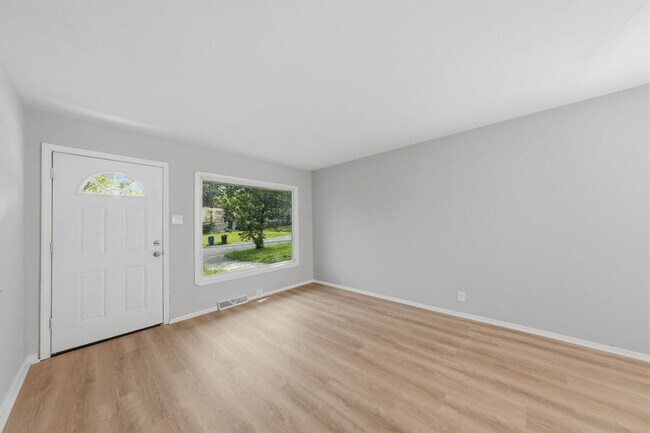 Building Photo - For Rent – 3 Bedroom Home | Section 8 Welcome