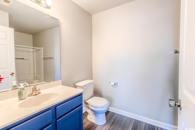 Building Photo - 4246 Villas Dr