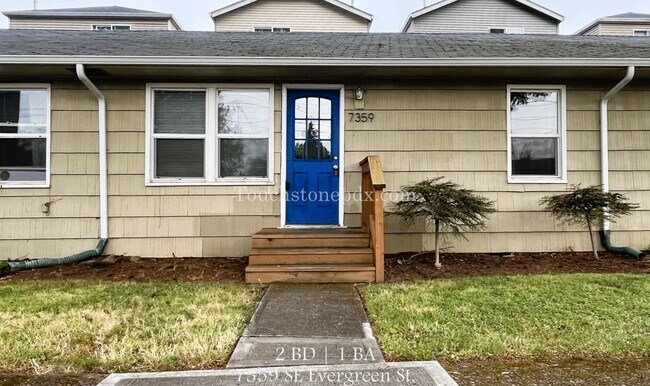 Building Photo - Cozy Urban Living: 2BD/1BA in Brentwood-Da...