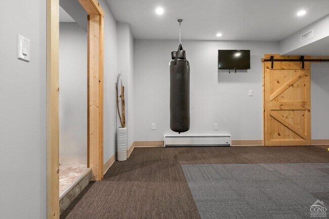 Building Photo - 174 Grove School Rd