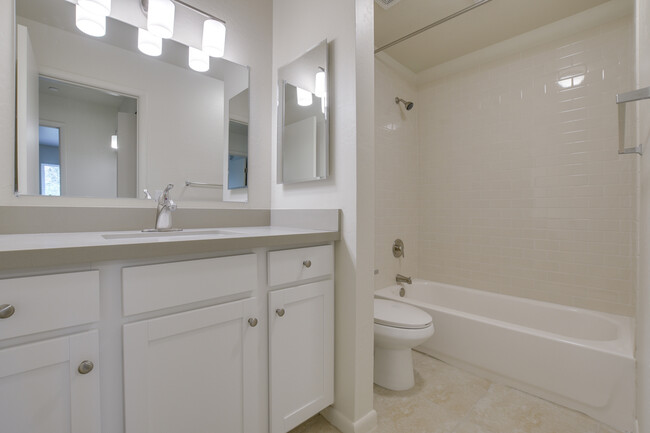 Bathroom - 32 North