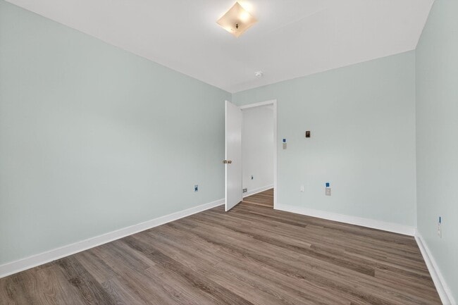 Building Photo - 132 Furnace Ave