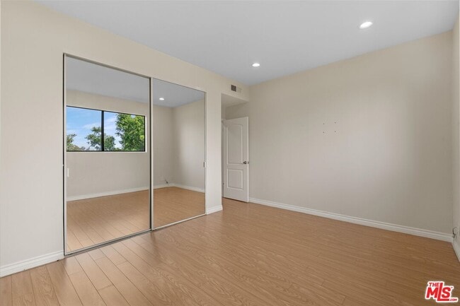 Building Photo - 2175 S Beverly Glen Blvd