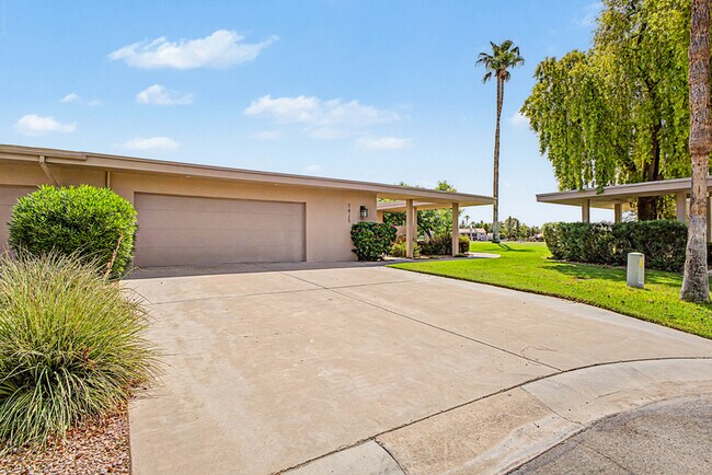 Building Photo - 7825 E San Carlos Rd