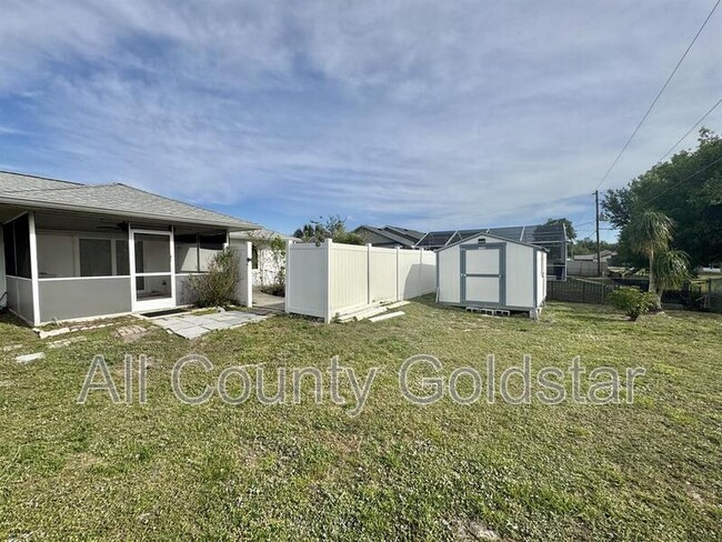 Building Photo - 2587 Logsdon St