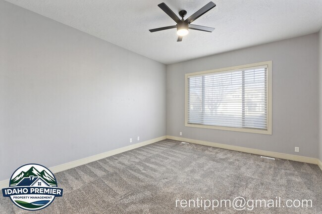 Building Photo - 3103 E Tybalt Ct