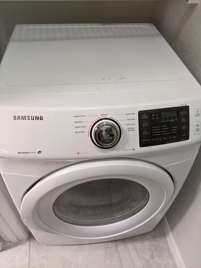 Building Photo - 3751 Conroy Rd