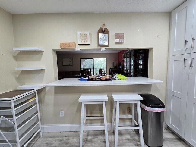 Building Photo - 105 4th Ave NE