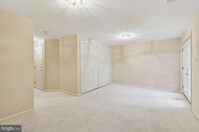 Building Photo - 45590 Whitcomb Square