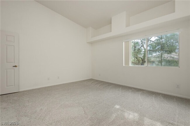 Building Photo - 301 Pine Haven St