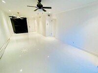 Building Photo - 3125 Oakland Shores Dr