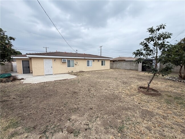 Building Photo - 12660 Yorba Ave