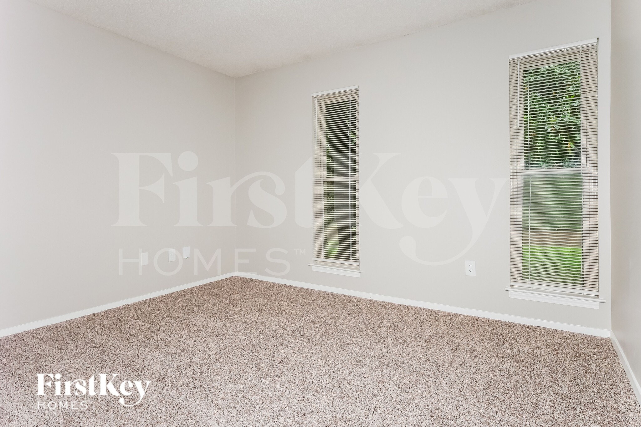 Building Photo - 3037 Leeridge Dr