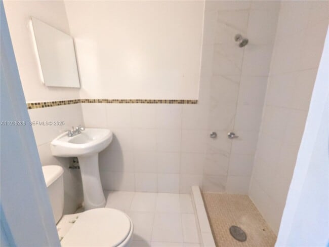 Building Photo - 5893 SW 26th St