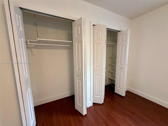 Building Photo - 16665 SW 93rd Ct