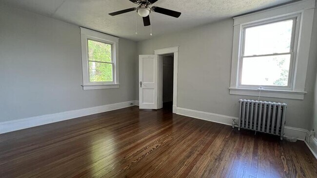 Building Photo - 330 Stafford St