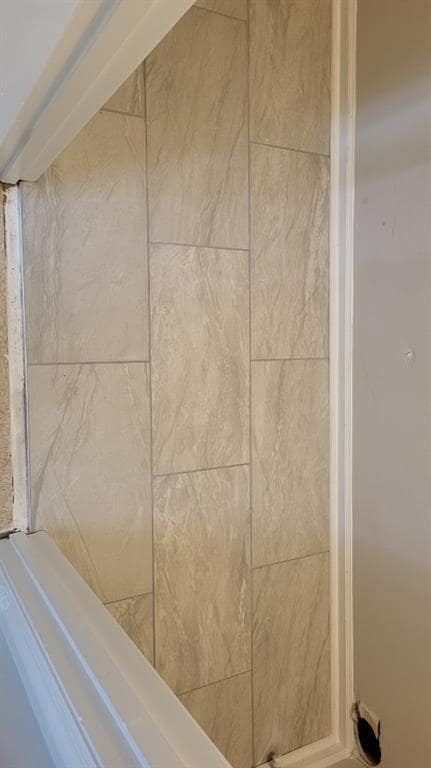 Building Photo - 3739 Rhoanoke Ct