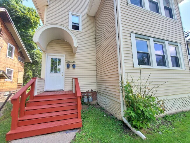 Building Photo - 144-144 Ohio St