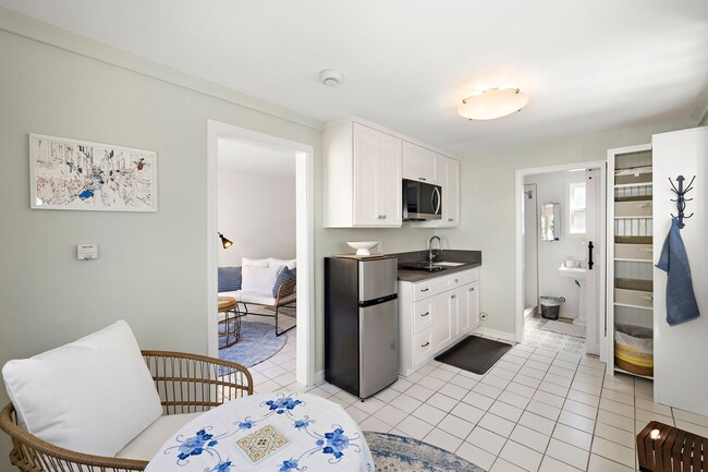 Building Photo - Laguna Village Furnished Rental