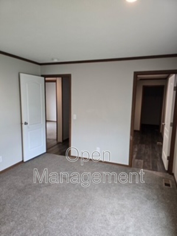 Building Photo - 511 E 1st St