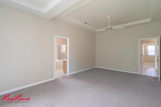 Building Photo - Comfortable 3-bedroom Home. Small Dog Frie...