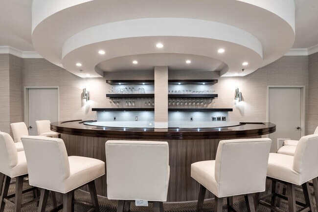 Building Photo - 2480 Presidential Way