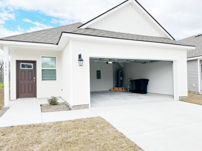 Building Photo - 1011 Drago Dr