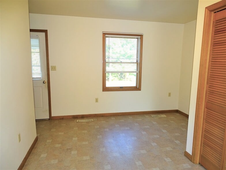 Building Photo - 1035 Kevin Ln