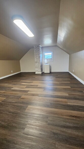 Building Photo - 5220 W 52nd St