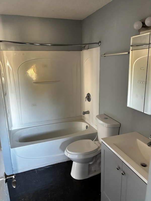 Building Photo - 111 E 1st St