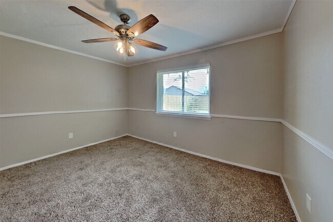 Building Photo - 10107 King Ranch Ln