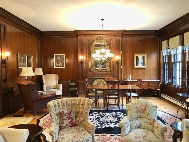 Building Photo - 191 Marlborough St