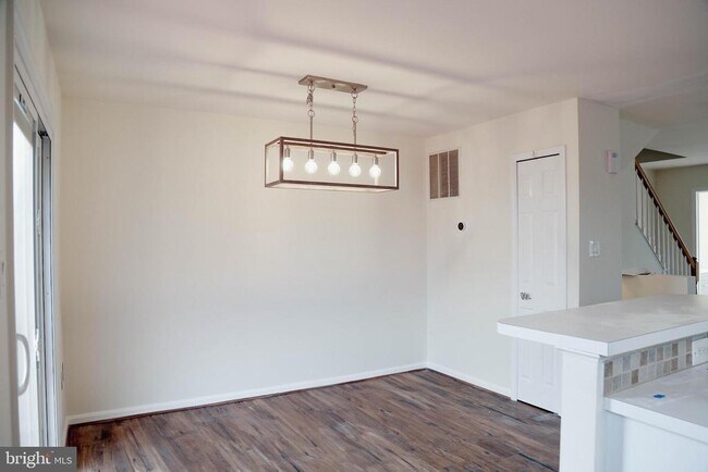 Building Photo - 8461 Tackhouse Loop