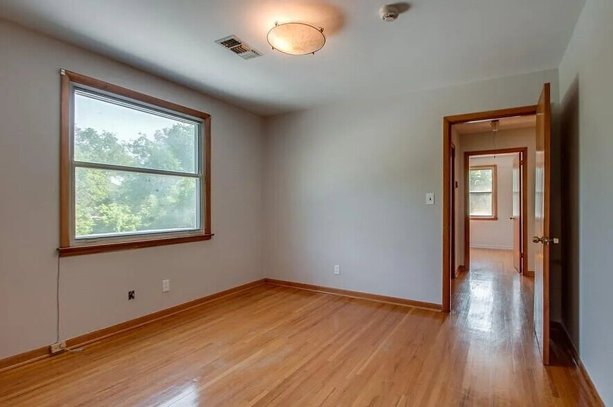 Building Photo - 2700 Nodyne Dr