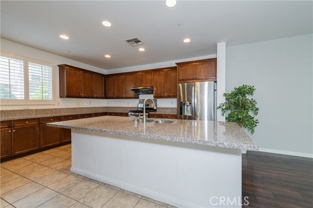 Building Photo - 2993 E Via Corvina