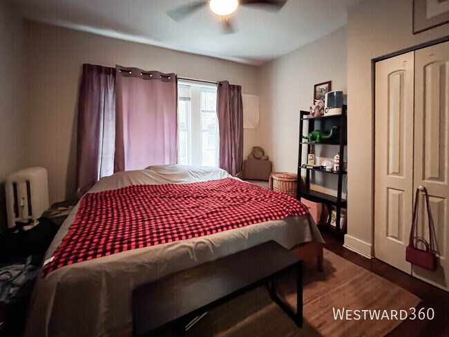 Building Photo - 1664 W Farwell Ave