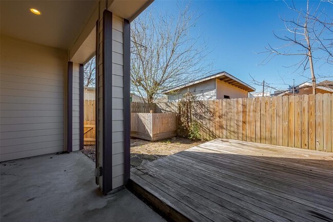 Building Photo - 4307 Hershe St
