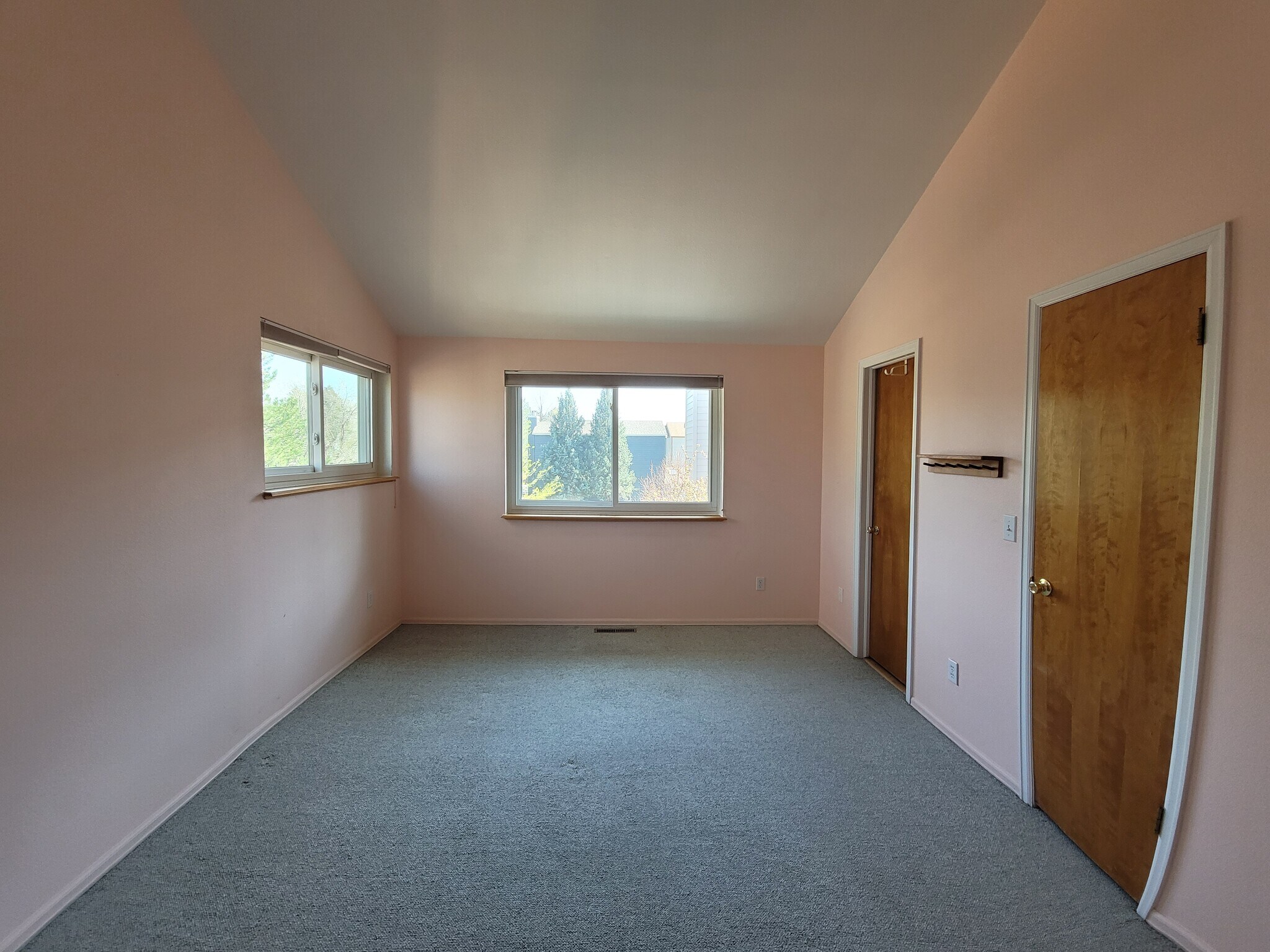 Building Photo - 106 Genesee Ct