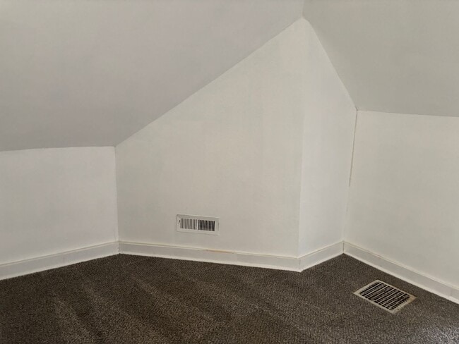 Building Photo - Ideal Location: 4-Bed Home with Big Backyard by Upcoming School