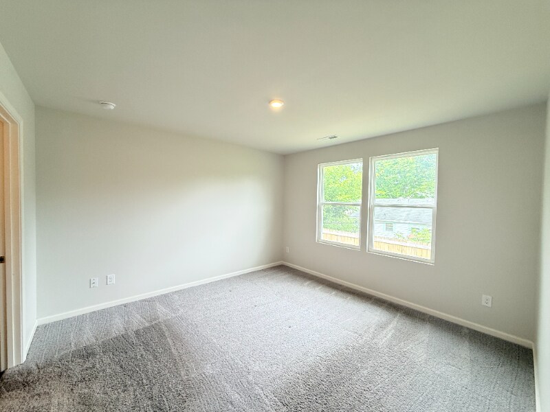 Building Photo - 213 Lowell Ave