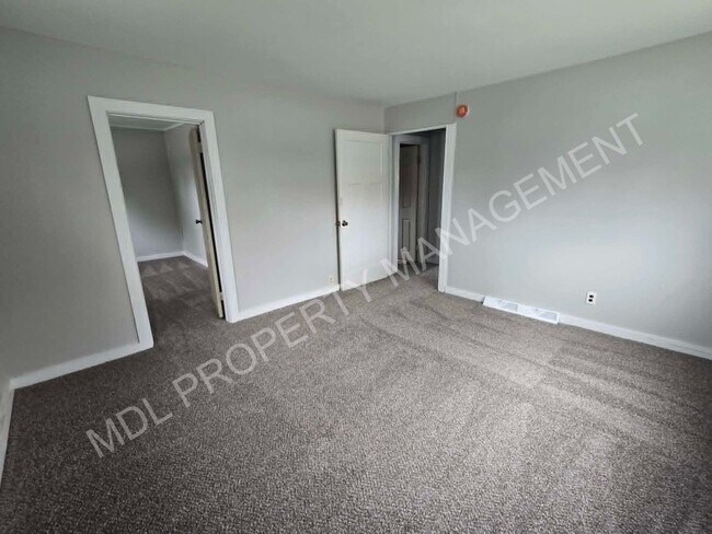 Building Photo - Spacious 3-Bedroom Home in Saginaw