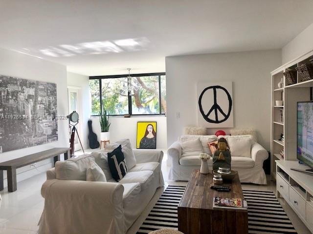 Building Photo - 141 Crandon Blvd