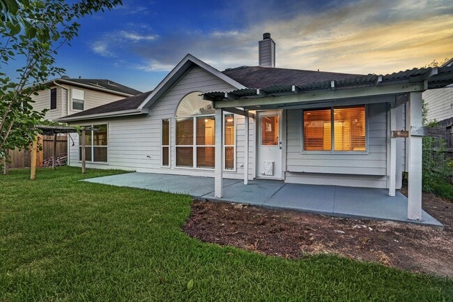 Building Photo - 3806 Flatwood Dr