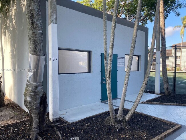 Building Photo - 7175 NW 179th St