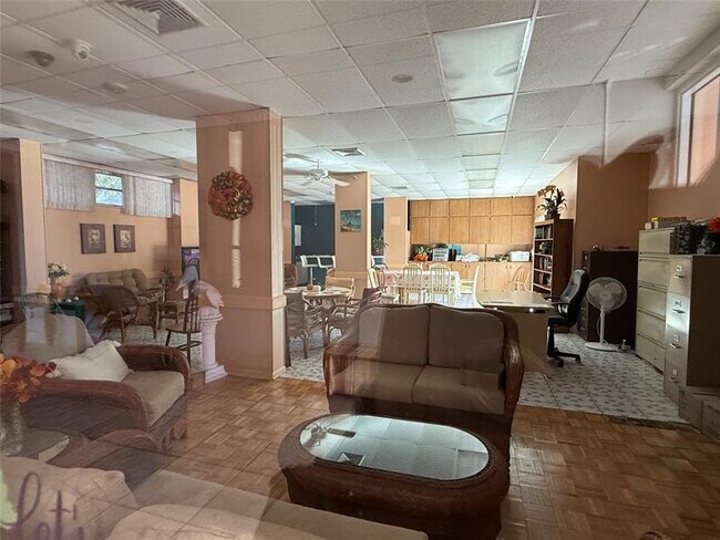 Building Photo - 3201 NE 14th Street Causeway