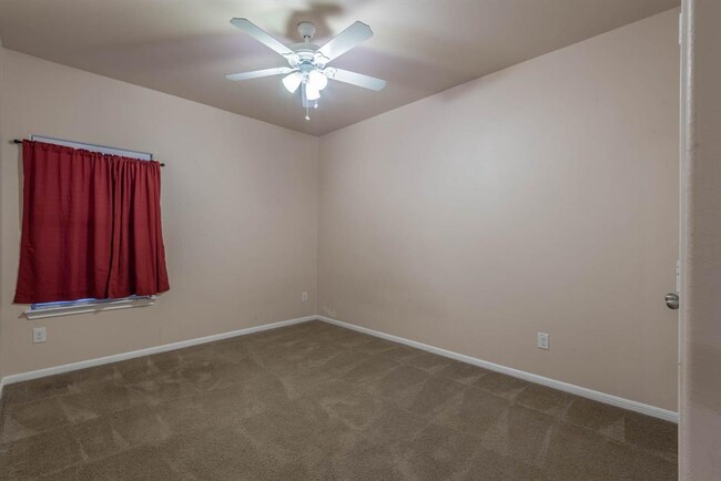 Building Photo - 24218 Courtland Oaks St