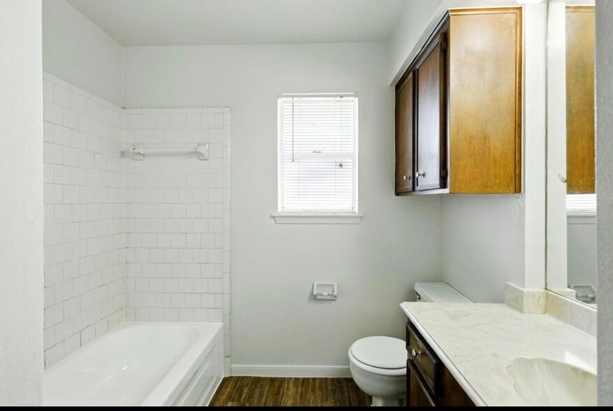 Bathroom - 9641 Hollock St