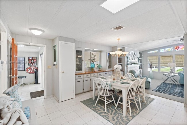 Building Photo - 202 NW 52nd St