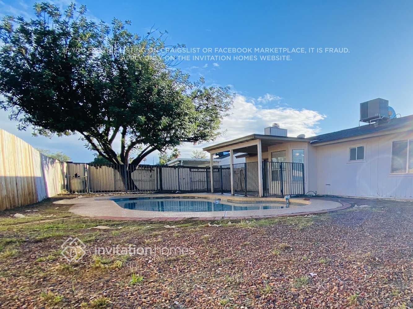 Building Photo - 2323 N Evergreen St